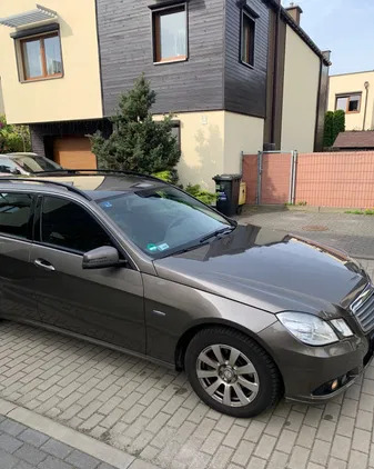 mercedes benz Mercedes-Benz Klasa E cena 37500 przebieg: 295000, rok produkcji 2011 z Chorzów